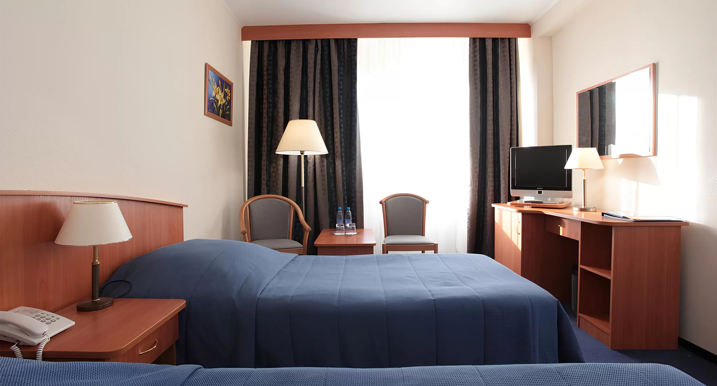Номер Стандарт плюс двухместный с двумя кроватями гостиница Измайлово, корпус «Гамма» в Москве - фото 11